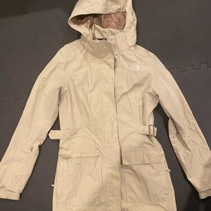 The north face cream raincoat size XS
